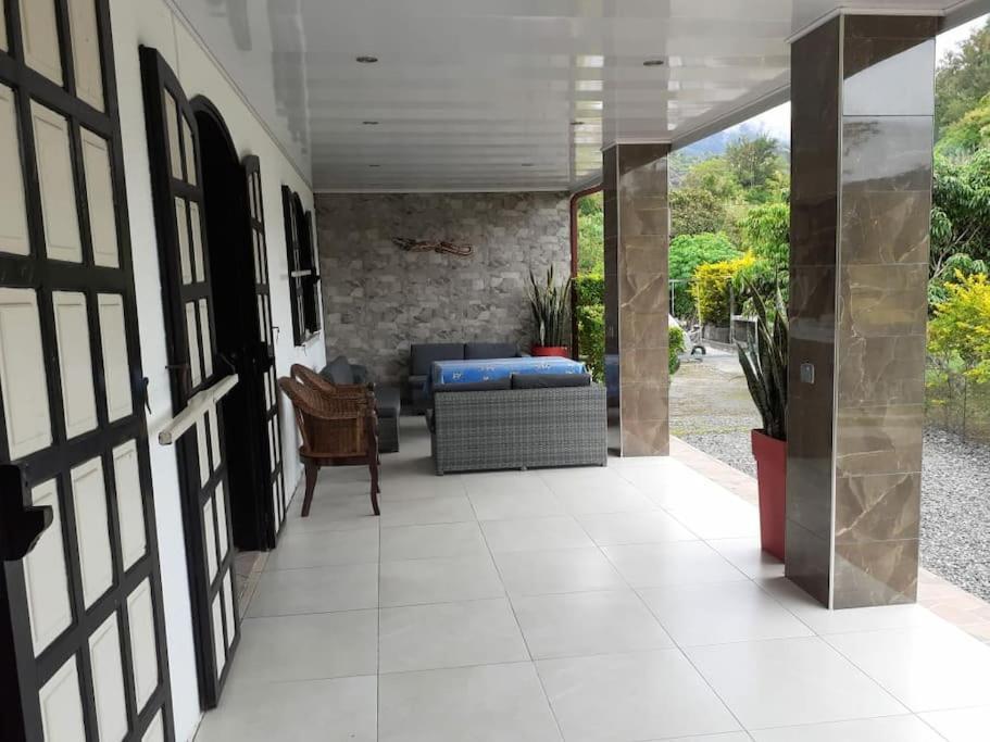 Charmante Maison Au Coeur Des 3 Montagnes Salazie Dış mekan fotoğraf